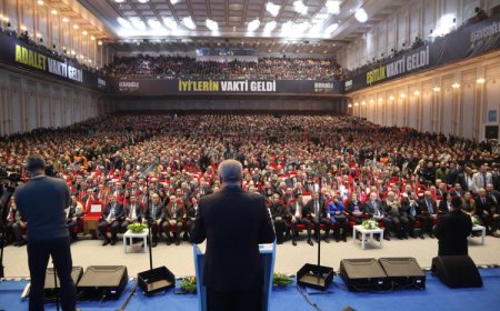 İYİ Parti’de Müsavat Dervişoğlu yeniden Genel Başkan seçildi