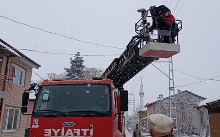 Bilecik Pazaryeri’nde kar altında kurtarma operasyonu