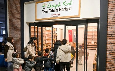 Bornova’da minik eller toprağa dokunuş