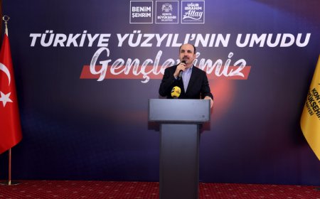 Konya’da Başkan Altay gençlerle buluştu