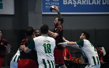 Nilüfer Belediyespor hentbolda farklı kazandı
