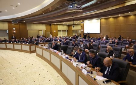 Bursa Büyükşehir Meclisi’nde şehitler için saygı duruşu