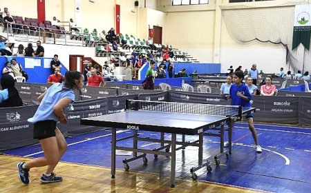 Osmangazi Belediyesi masa tenisine ev sahipliği yaptı