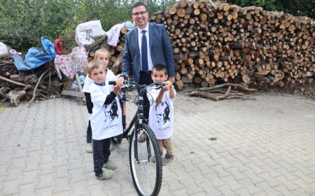 Bursa Nilüfer’den minik Hamza’ya bisiklet sürprizi