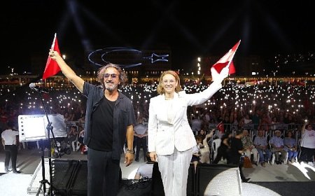 Meydanda ‘Zafer’ coşkusu