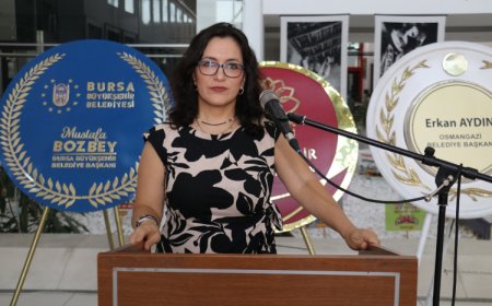 Türkiye’nin en büyük ipek sergisi Bursalılarla buluştu