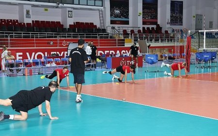 Nilüfer Belediyespor Eker Kadın Voleybol Takımı yeni sezon hazırlıklarına başladı