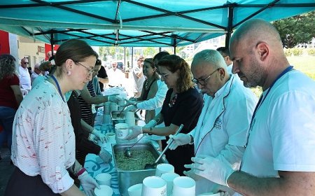 Nilüfer Belediyesi’nden şehit ve gazi yakınlarına aşure ikramı