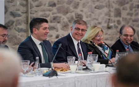 Başkan Tugay’dan kentsel dönüşümde kararlılık mesajı