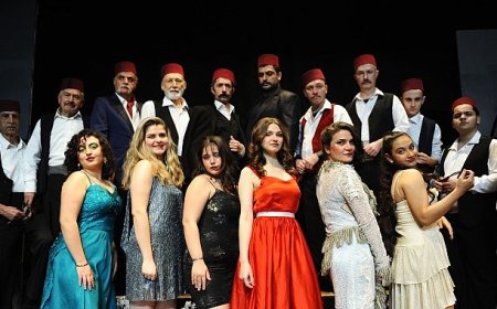 Karşıyaka Belediye Tiyatrosu’nda perde kapanıyor