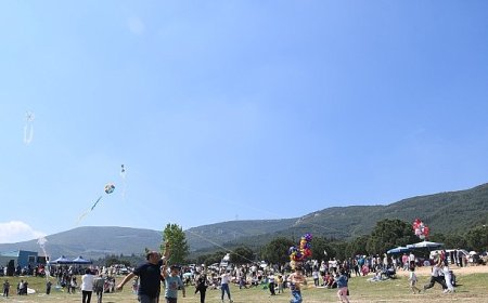 Torbalı Belediyesi 17. Uçurtma Şenliği rengarenk geçti