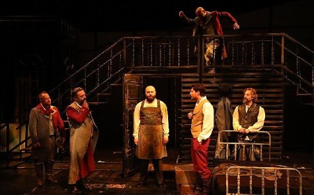 Konya Şehir Tiyatrosu, Dünya Klasiklerinden “Müfettiş” Adlı Oyunu İlk Kez Konyalılarla Buluşturdu