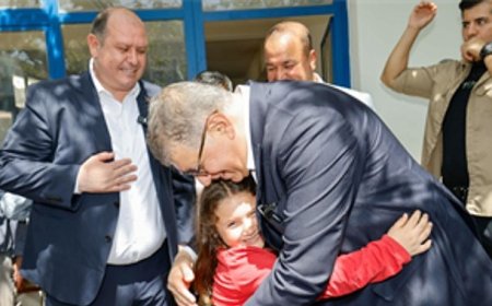 Başkan Tugay Menderes’in köylerinde üreticilerle buluştu