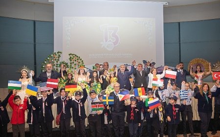   Dünya Çocukları Karnaval’da “Barış ve Dostluk” Mesajı Verdi