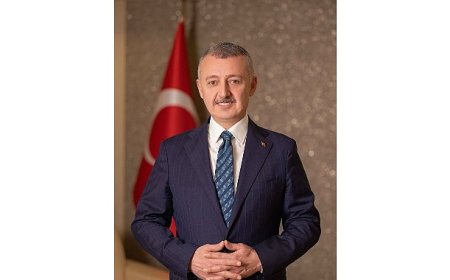 “İyilikle gönüller imar edilince bayram olur”