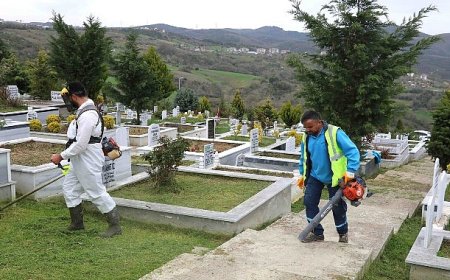 Kocaeli’de mezarlıklar bayrama hazır