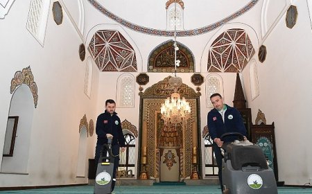 Osmangazi’de camiler bayrama hazır