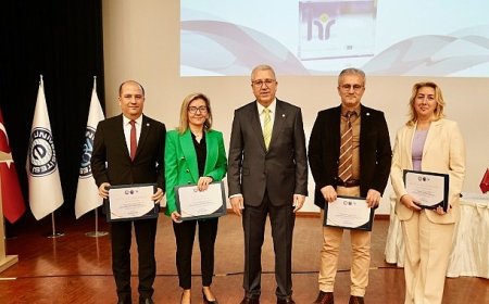 “İnsan Kaynakları Mükemmeliyet Ödülü” Ege Üniversitesine Avrupa’nın kapılarını açacak