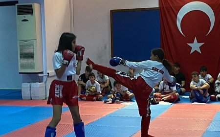 Geleceğin Kick Boks sporcuları kuşak atladı