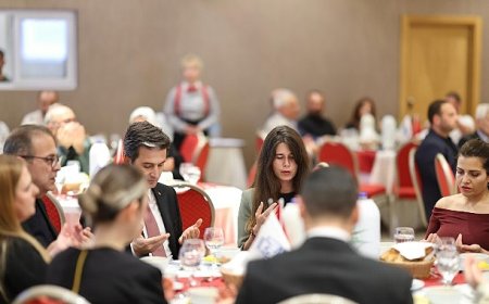 Başkan Denizli, 18 Mart Şehitleri Anma Günü ve Çanakkale Zaferi’nin 110. yıl dönümünde şehit aileleri ve gaziler ile bir araya geldi   