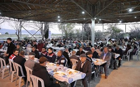 Didim Belediyesi vatandaşları iftar sofralarında buluşturmaya devam ediyor