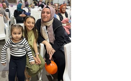 İzmit Kent Meydanı’nda eğlenceye tam gaz devam