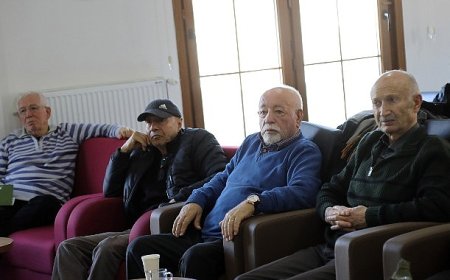 Yaş almış çankayalıların buluşma noktası: bahar evleri