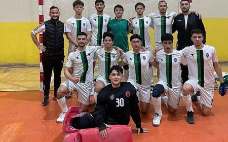 Kupayı başkan kocaman’a getirdiler 