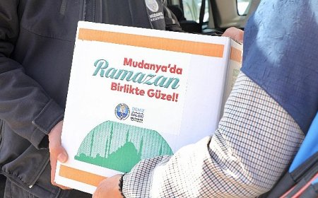 Mudanya Belediyesi’nden erzak desteği