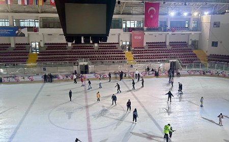 Kadınlar buz pistinde buluştu