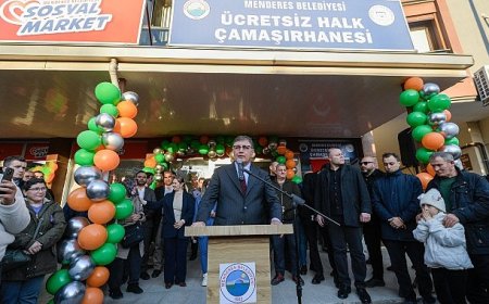 Başkan Tugay Menderes’te sosyal market açılışına ve iftara katıldı “Sosyal desteklere ihtiyacın olmadığı günleri görmek için çalışıyoruz”