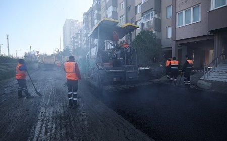 Bakırköy Belediyesi 50 Ton Asfalt Serimi Gerçekleştirdi