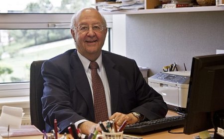 Geleceğin inşası Bornova’da masaya yatırılacak   “Demokrasi Yoluna Dönüş” paneli 7 Mart’ta