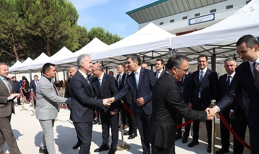 İnegöl’de Hem Yeni Eğitim Öğretim Yılı Hem Yeni Okul Birlikte Açıldı