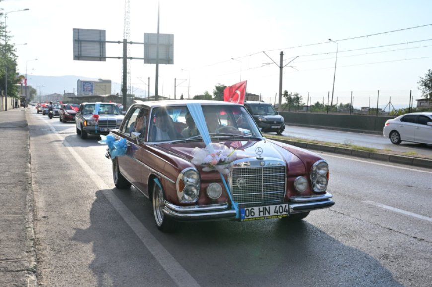 Bursa Yıldırım’da 600 çocuk için klasik araçlı sünnet şöleni
