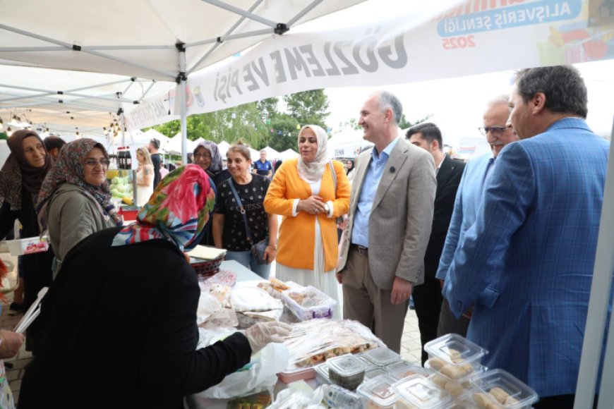 Bursa İnegöl’de 4. Hanımeli Alışveriş Şenliğine yoğun ilgi