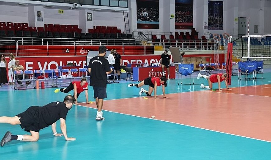 Nilüfer Belediyespor Eker Kadın Voleybol Takımı yeni sezon hazırlıklarına başladı
