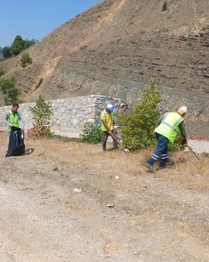 Bursa’da yangın sonrası temizlik sürüyor