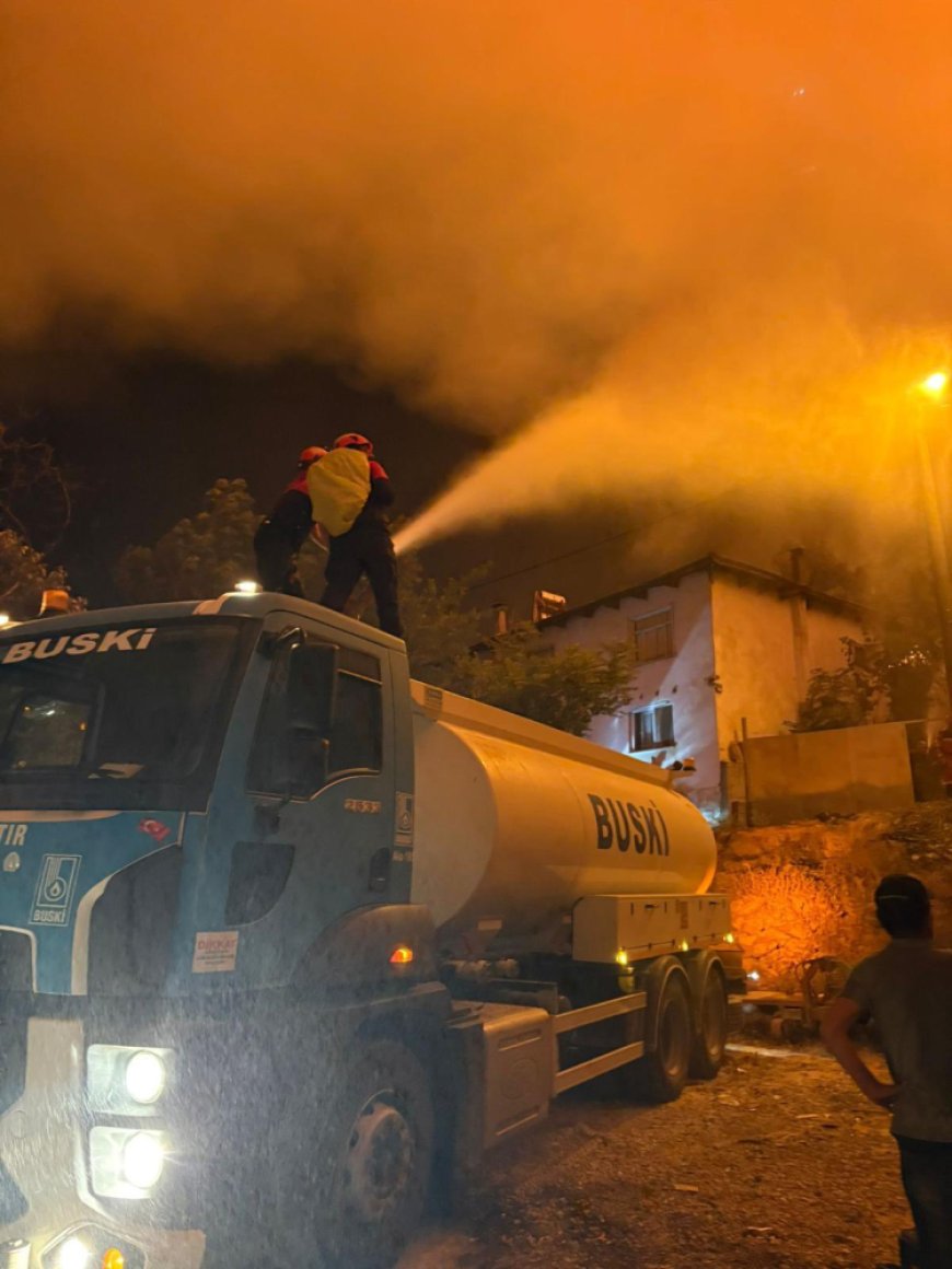 Bursa’da alevler büyüyor! Karahıdır tahliye ediliyor