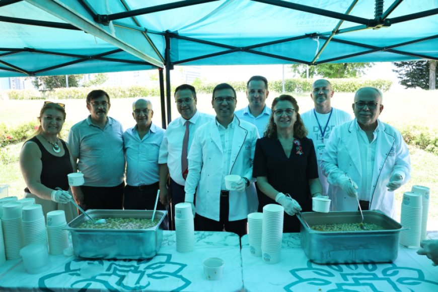 Bursa Nilüfer Belediyesi’nden şehit ve gazi yakınlarına aşure ikramı