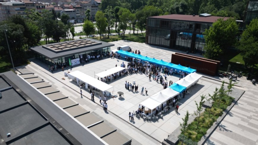 Bursa İnegöl’de Bilim Fuarı Festivali geleceğe ilham veriyor