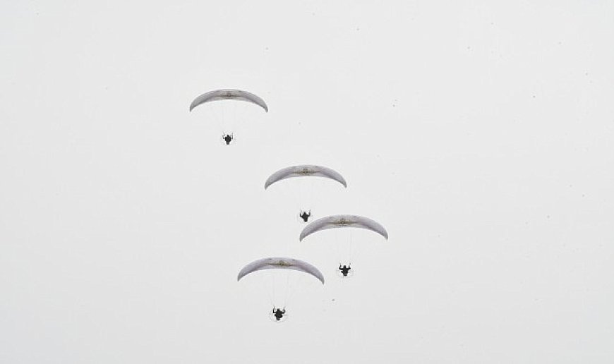 Katar Paramotor Milli Takımı’ndan Başkan Usta’ya Teşekkür Plaketi