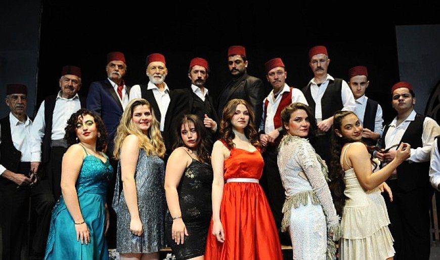 Karşıyaka Belediye Tiyatrosu’nda perde kapanıyor