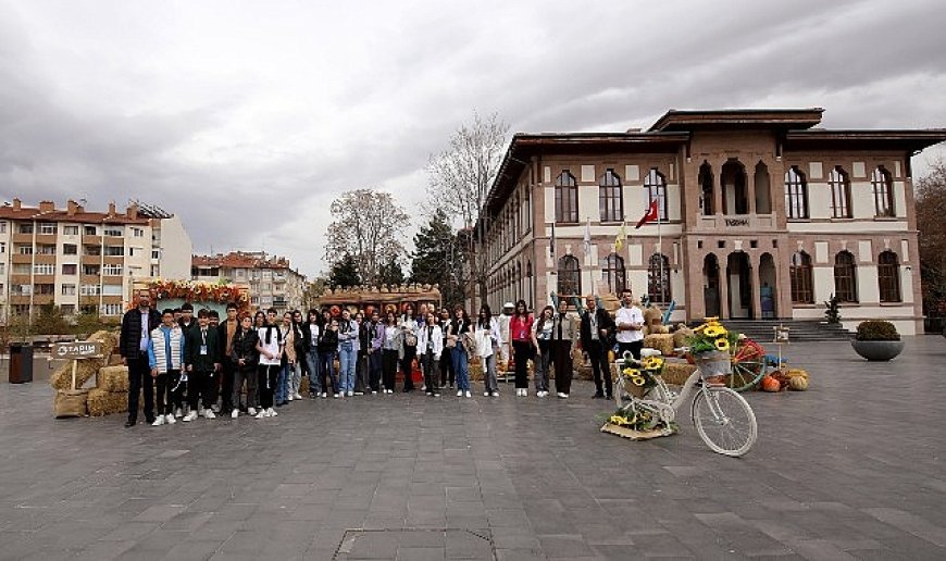 Konya Büyükşehir’in Tarım Temalı Özel Tasarım Alanları İlgi Çekiyor
