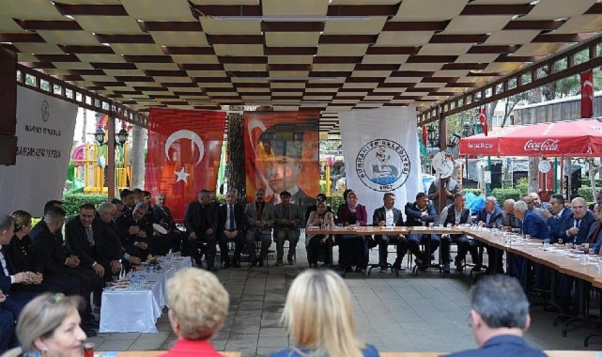 Burhaniye’de bayramlaşma töreni yapıldı