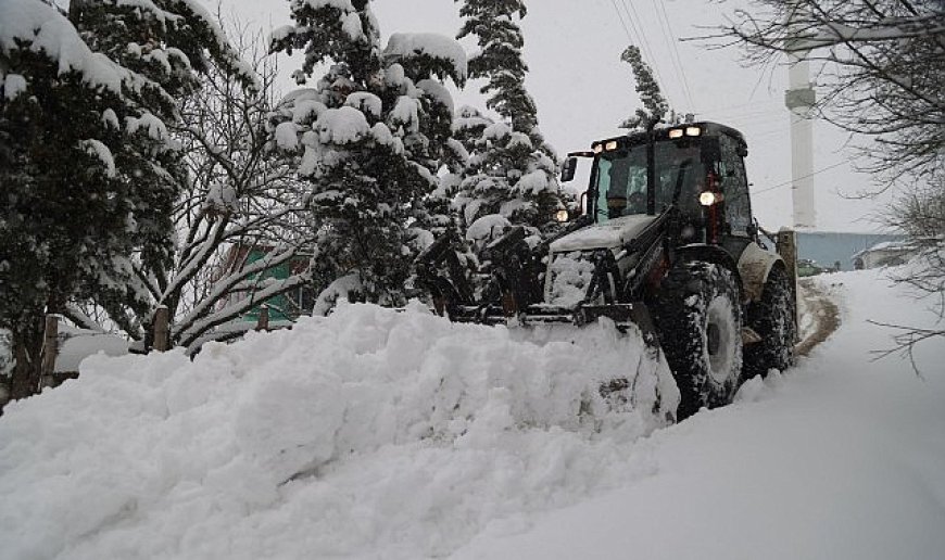 Canik Belediyesi’nden Kar Yağışına Anında Müdahale