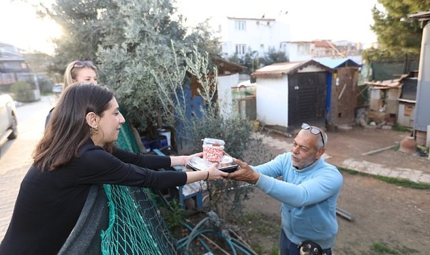 Güzelbahçe Belediyesi’nden Evlere İftar Servisi